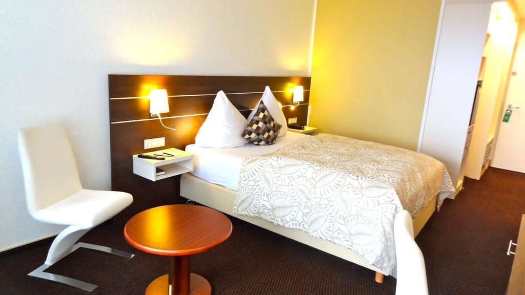 Hotel Scheidberg Wallerfangen Phòng bức ảnh