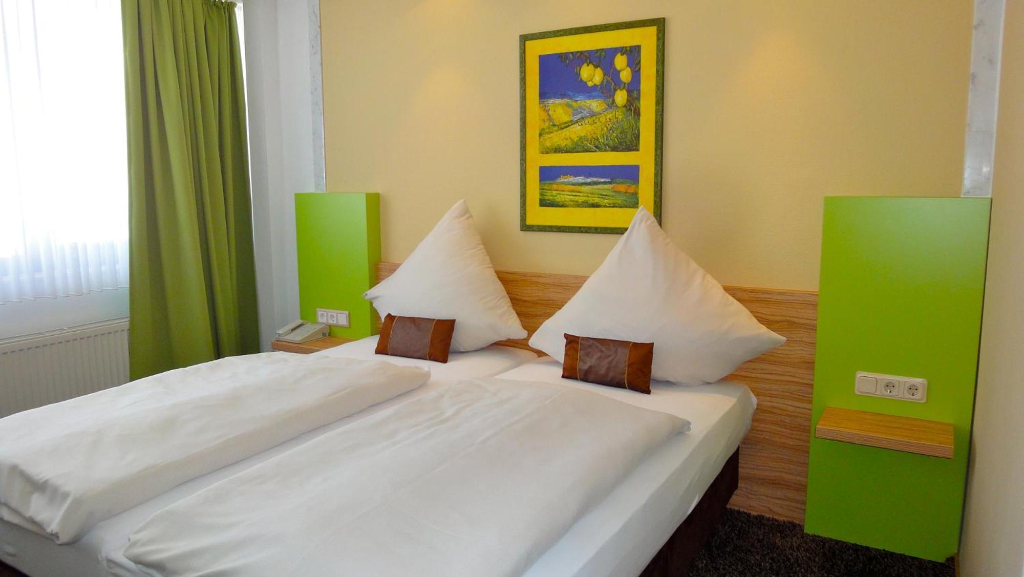 Hotel Scheidberg Wallerfangen Ngoại thất bức ảnh