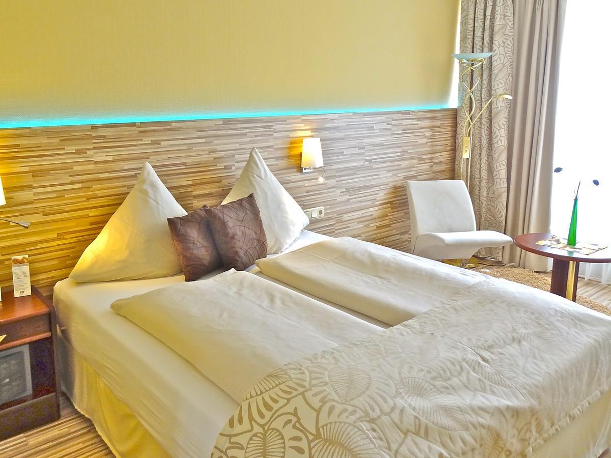 Hotel Scheidberg Wallerfangen Ngoại thất bức ảnh
